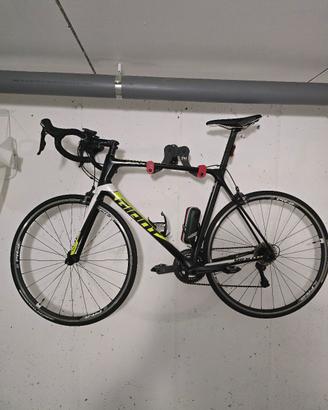 bicicletta in carbonio Giant TCR Advanced