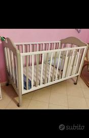 Lettino con materasso