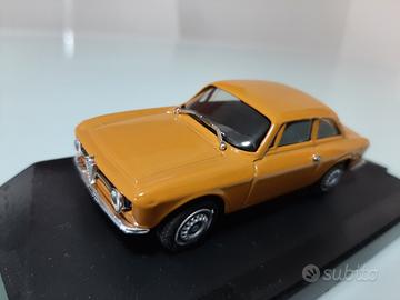 Alfa romeo gt junior giallo ocra