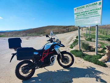 Bmw F800 GS 2016. Full optional