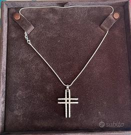 Collana Croce in Oro e brillanti