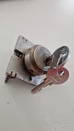 bloccasterzo originale usato vespa faro basso