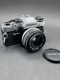 Olympus OM-10 con Olympus Zuiko 50mm f/1.8