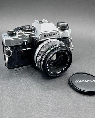 Olympus OM-10 con Olympus Zuiko 50mm f/1.8