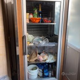 Armadio frigorifero per bottiglie
