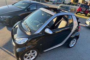 SMART fortwo 1000 52 kW MHD cabrio passion