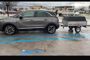 Opel crossland 1.500 cambio automatico 120 cavalli