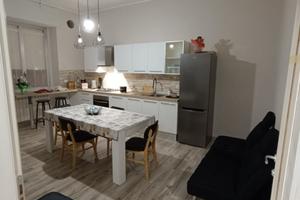 CONQUILINA casa studentesse