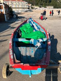 Barca a remi Patana storica in legno