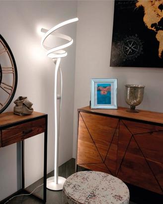 Piantana moderna a led Mistral