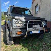 Suzuki Samurai Sj413