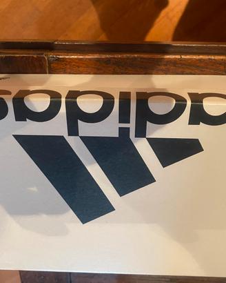 Scarpe adidas da tennis o abbigliamento grand cour