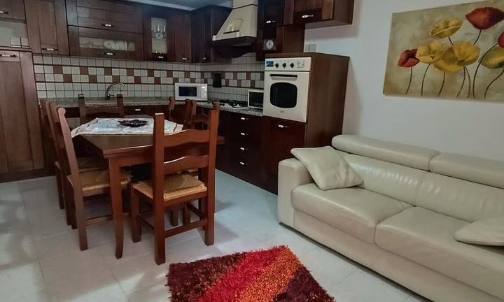 Graziosa abitazione su più livelli