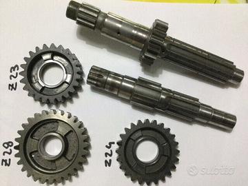 Particolari cambio Honda cr 500 1984