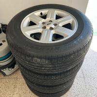 Gomme e cerchi Land Rover 235/65/17