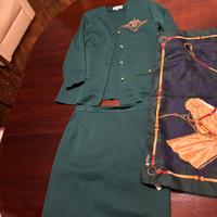 Completo le femme verde in lana stile polo