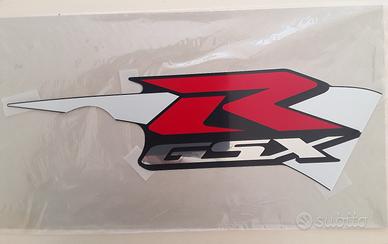 Adesivo emblema inf.dx suzuki gsx600r 01/03 nero