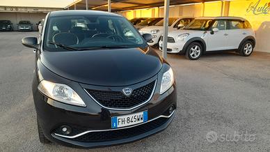 Lancia Ypsilon 1.2 69 CV 5 porte GPL Ecochic Silve