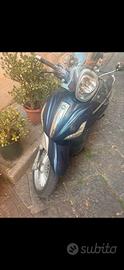 Beverly 300