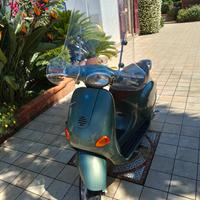 Piaggio Vespa 50 ET2 - 2006
