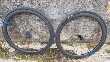Ruote in carbonio rim da 40 tubless