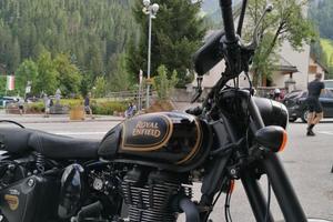 Royal Enfield Classic 500 Tribute Black