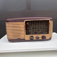 Radio vintage in bachelite Magnadyne
