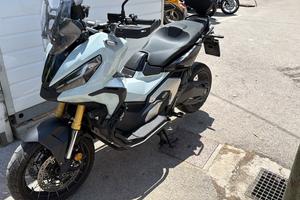 Honda xadv