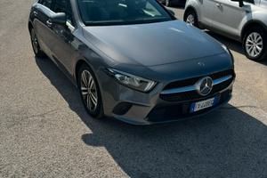 Mercedes a180