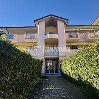 Bilivello, ultimo piano con ascensore, senza barr