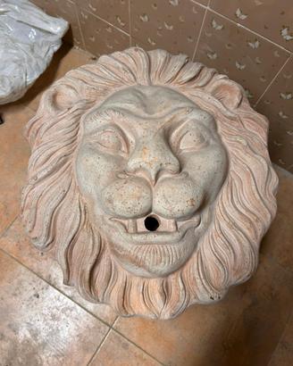 Terracotta leone