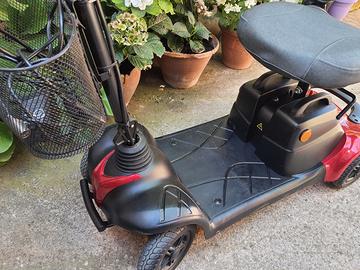 Scooter elettrico per disabili