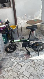 Bicicletta elettrica isinwheel u1 nero