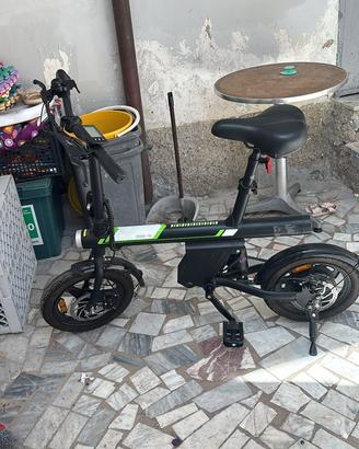 Bicicletta elettrica isinwheel u1 nero