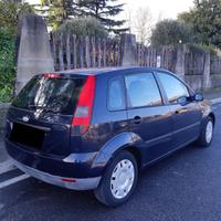 Ford Fiesta 2004