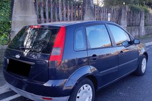 Ford Fiesta 2004