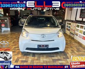 TOYOTA IQ 1.0 BENZINA 2013 AUTOMATICA
