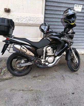 Honda transalp 700