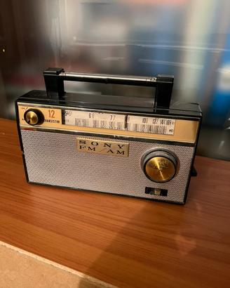RADIO E PROIETTORI ANTICHI