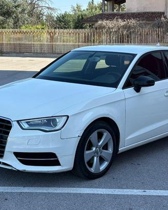 Audi a3 2014 1.6tdi 116cv s-tronic