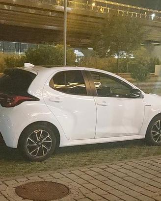 Toyota Yaris Lounge 1.5 2021 FULL OPTIONAL ROMA
