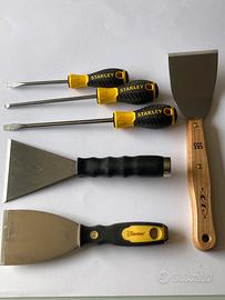 Cacciaviti e raschietti nuovi