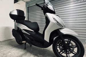 Beverly 400 hpe 14.000 km tagliandato perfetto
