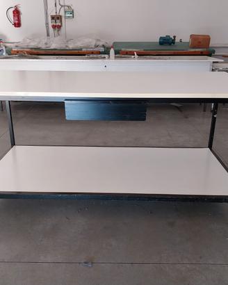 Tavolo con cassetto cm.200x100x90h.