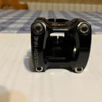 Attacco manubrio Industry  Nine 31.8 50 mm