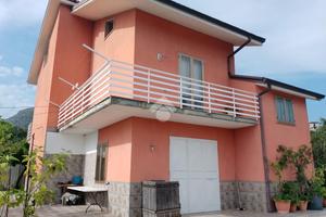 VILLA SINGOLA A CASTELVETERE SUL CALORE