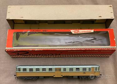 Automotrice Rivarossi FS ALn 668 2439 - treno