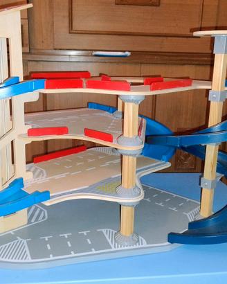 Garage per macchinine in legno (Lidl)