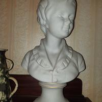 statua 