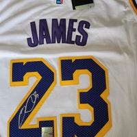 Maglia Lakers Lebron James autografata con COA